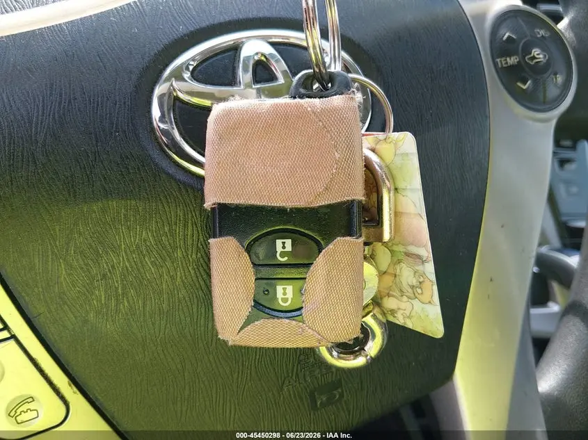 2015 TOYOTA PRIUS V TWO