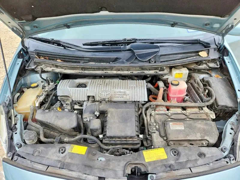 2013 TOYOTA PRIUS TWO  