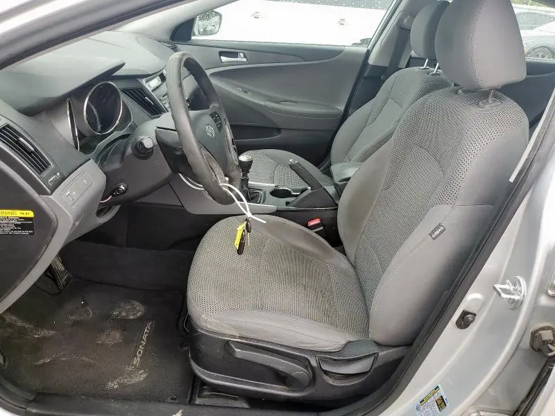 2012 HYUNDAI SONATA GLS  