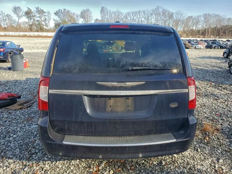2011 CHRYSLER TOWN & COUNTRY TOURING L  