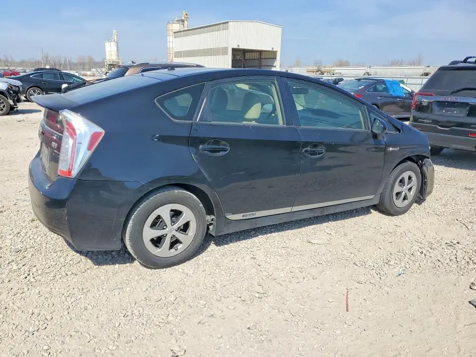 2012 TOYOTA PRIUS TWO  