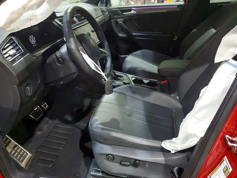 2024 VOLKSWAGEN TIGUAN SE R-LINE BLACK  