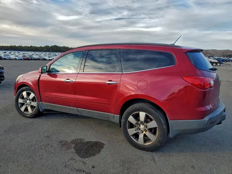 2012 CHEVROLET TRAVERSE LT  