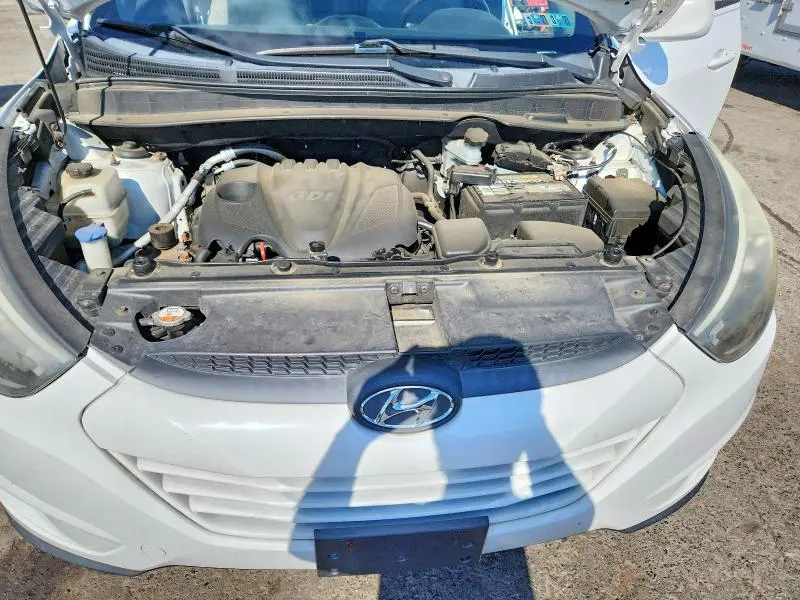 2014 HYUNDAI TUCSON SE  