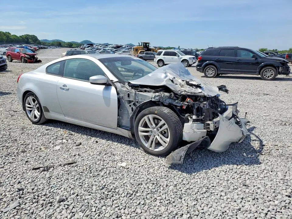 2010 INFINITI G37   