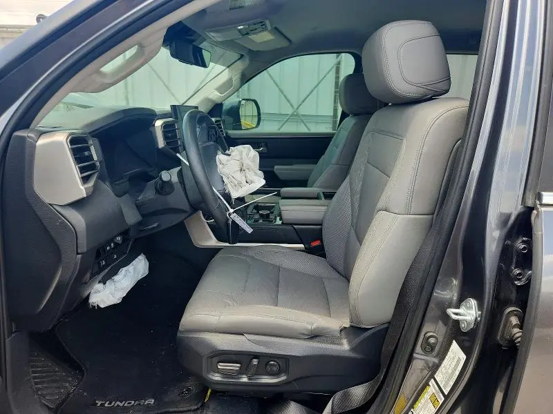 2024 TOYOTA TUNDRA CREWMAX LIMITED  