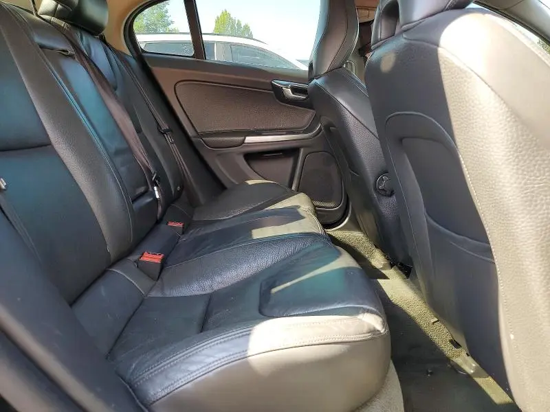 2013 VOLVO S60 T5  