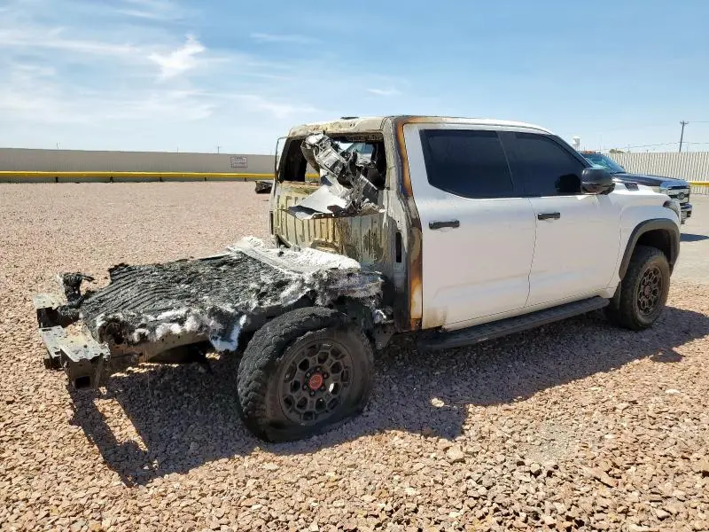 2023 TOYOTA TUNDRA CREWMAX LIMITED  