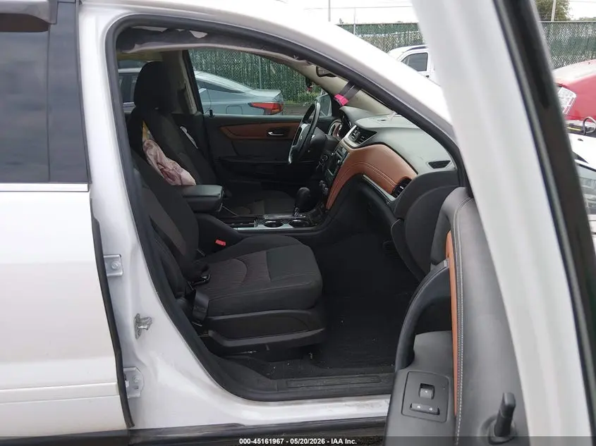 2017 CHEVROLET TRAVERSE 1LT