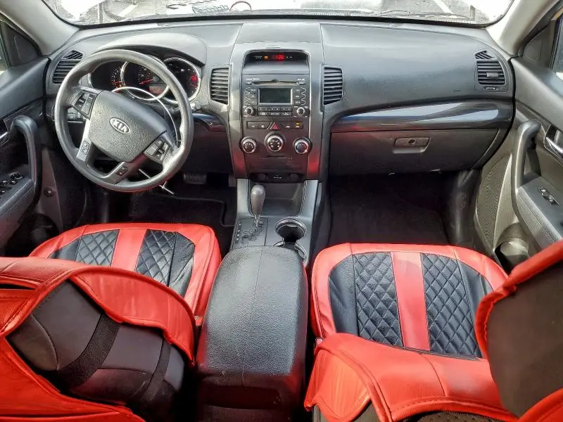 2011 KIA SORENTO BASE  