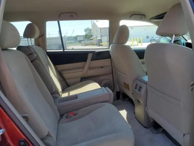 2010 TOYOTA HIGHLANDER   