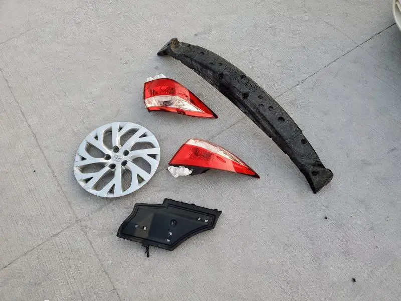 2017 TOYOTA COROLLA L  