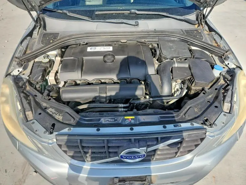 2010 VOLVO XC60 3.2  