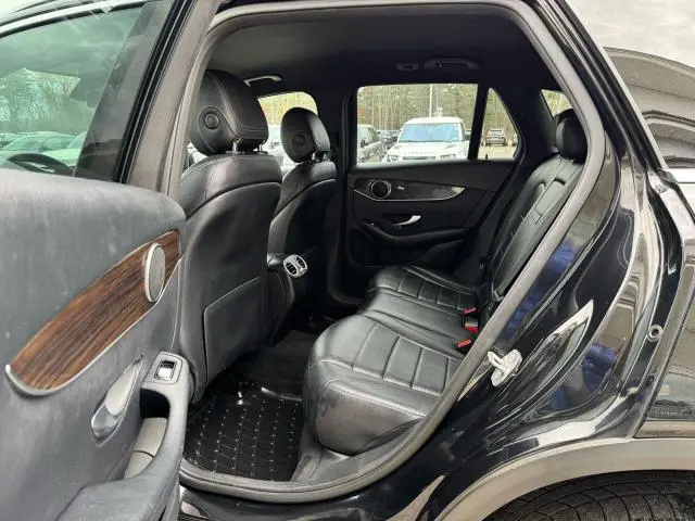 2020 MERCEDES-BENZ GLC 300  