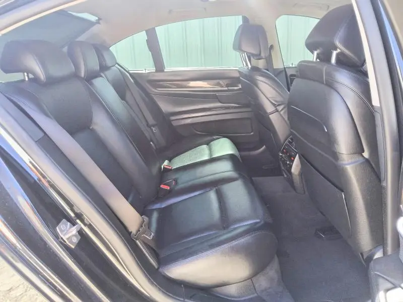 2013 BMW 750 I  
