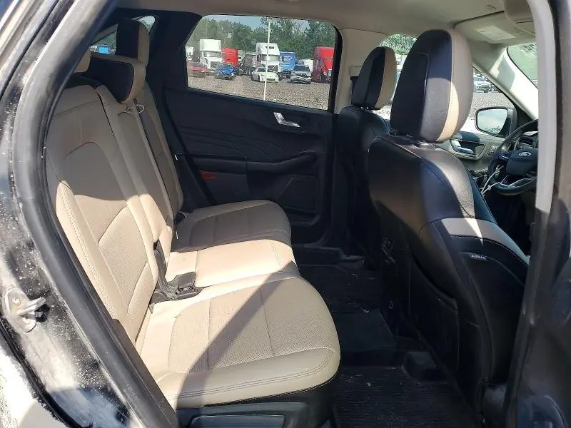 2022 FORD ESCAPE SEL  