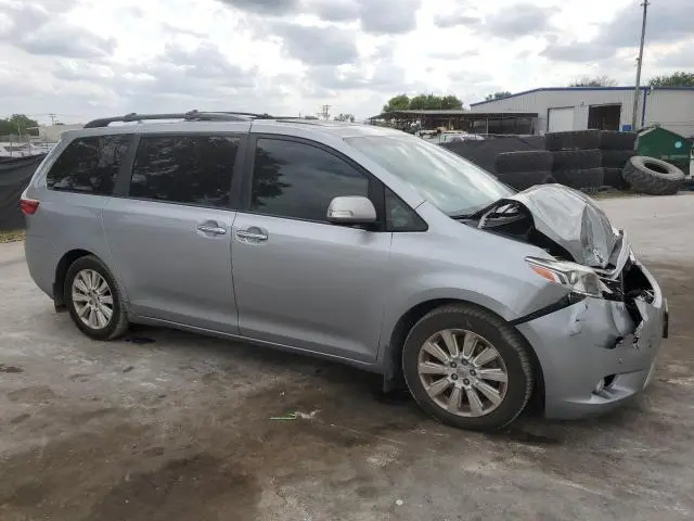 2015 TOYOTA SIENNA XLE  