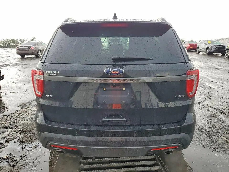 2017 FORD EXPLORER XLT  