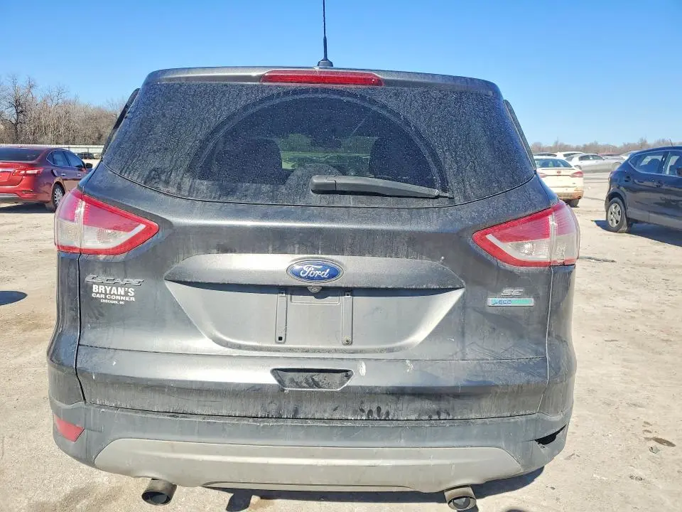 2016 FORD ESCAPE SE  