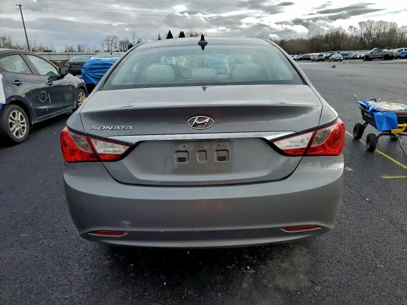 2011 HYUNDAI SONATA GLS  
