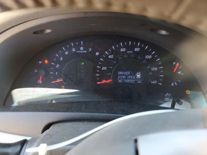 2011 TOYOTA CAMRY XLE  