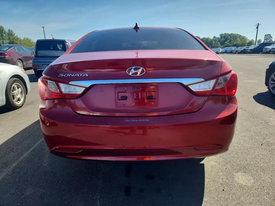 2013 HYUNDAI SONATA GLS  