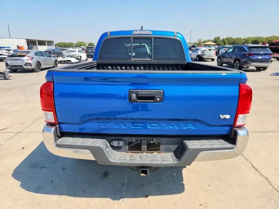 2016 TOYOTA TACOMA SR5 V6  