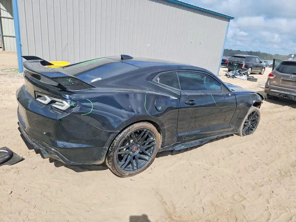 2023 CHEVROLET CAMARO LT1  
