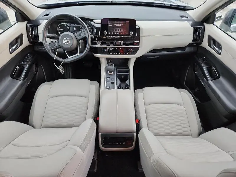 2022 NISSAN PATHFINDER SV  