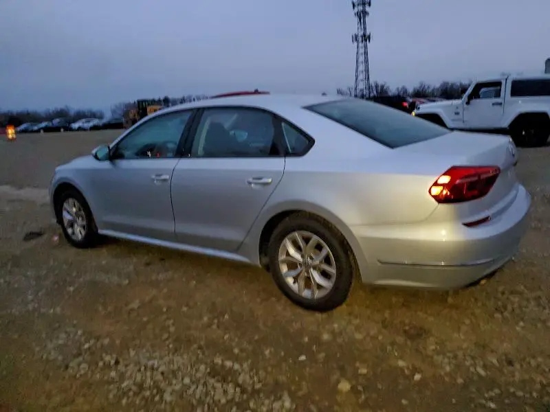 2018 VOLKSWAGEN PASSAT S  