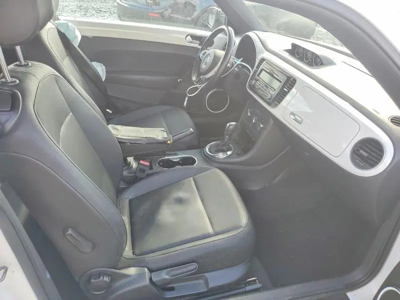 2013 VOLKSWAGEN BEETLE   