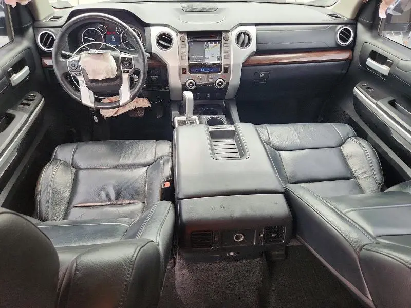 2017 TOYOTA TUNDRA CREWMAX LIMITED  