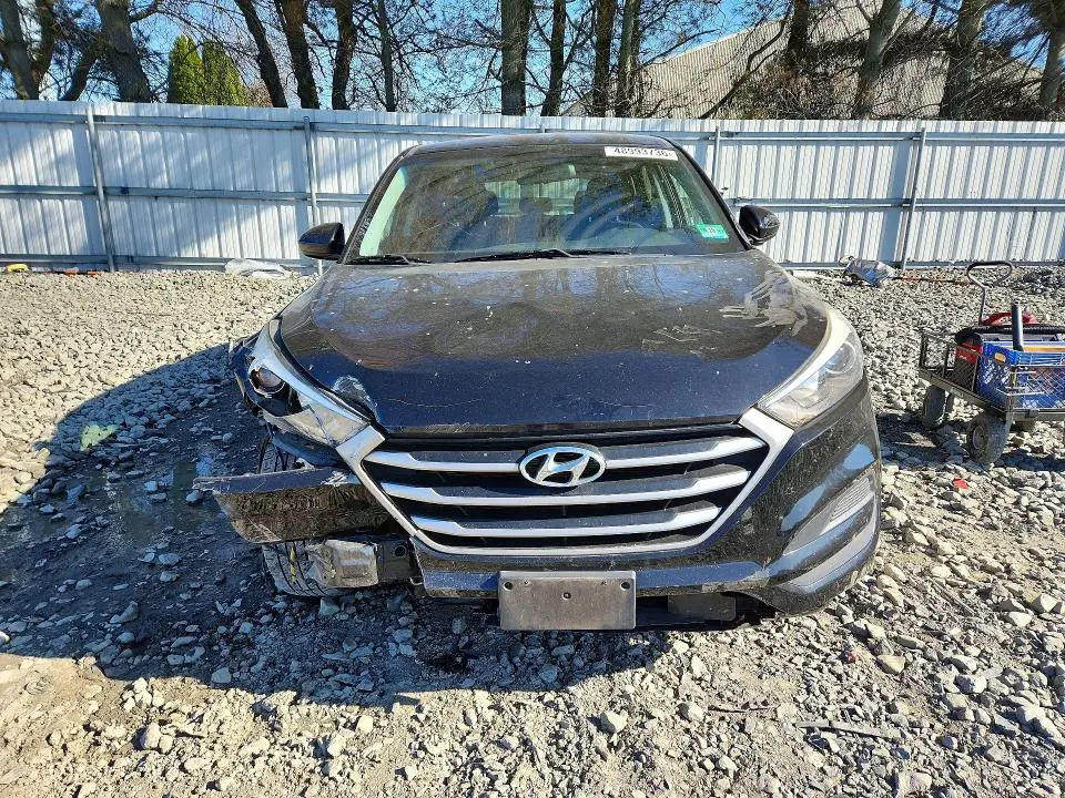 2018 HYUNDAI TUCSON SE  