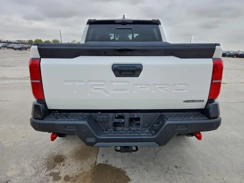 2024 TOYOTA TACOMA DOUBLE CAB  