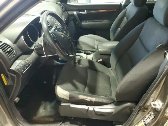 2011 KIA SORENTO BASE  