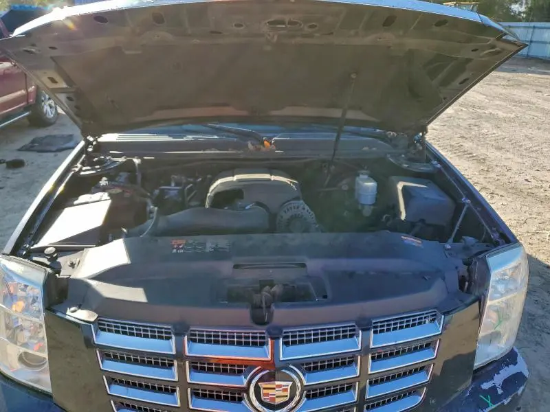 2014 CADILLAC ESCALADE LUXURY  