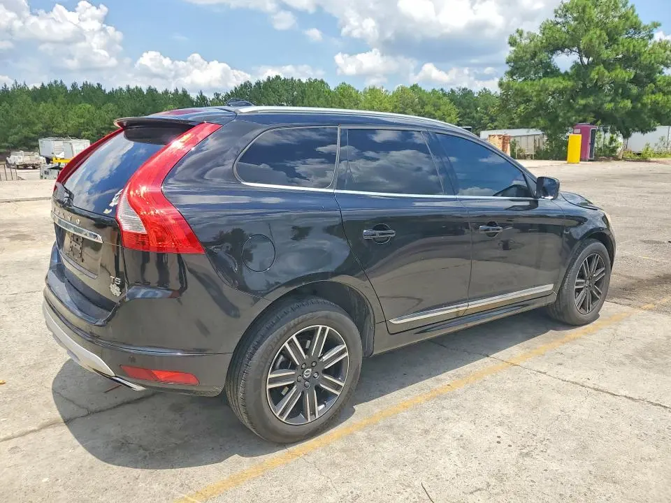 2017 VOLVO XC60 T5 DYNAMIC  