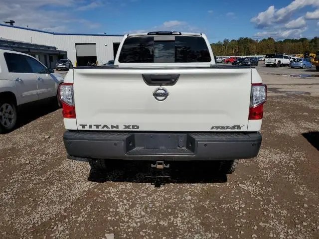 2019 NISSAN TITAN XD SL  