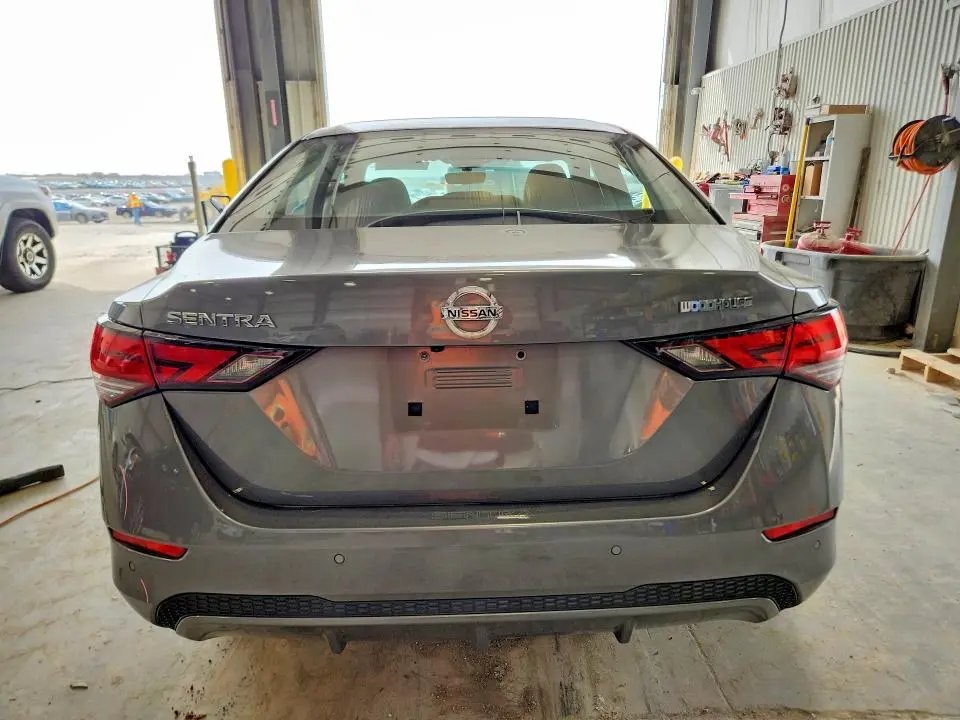 2022 NISSAN SENTRA S  