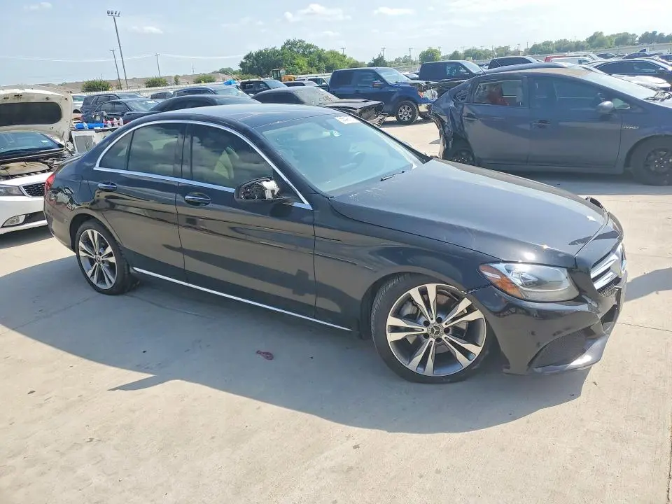 2017 MERCEDES-BENZ C 300  