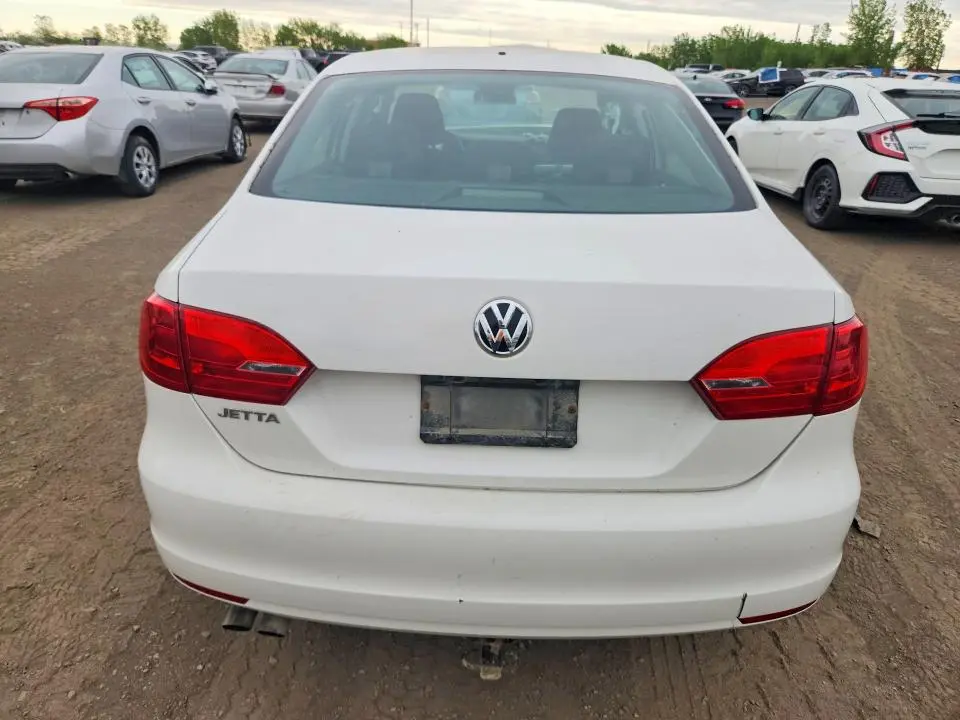 2014 VOLKSWAGEN JETTA SE  