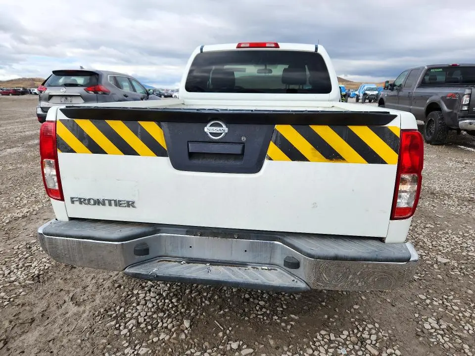 2013 NISSAN FRONTIER S  