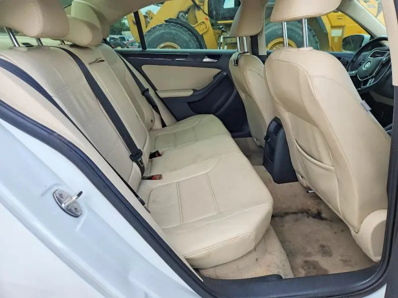 2016 VOLKSWAGEN JETTA SEL  