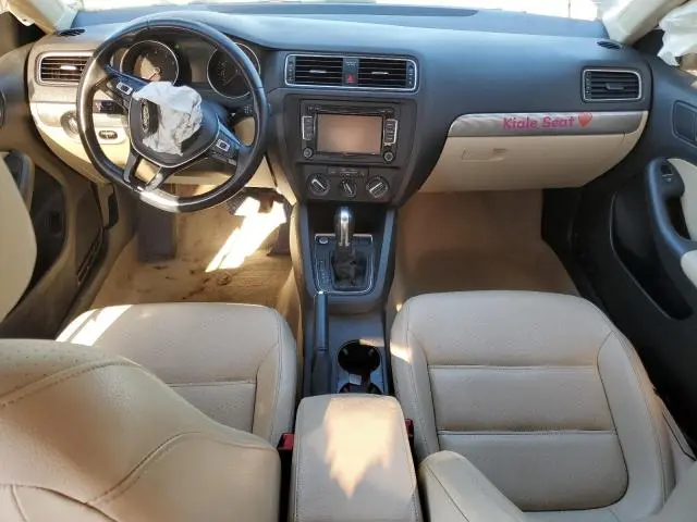 2015 VOLKSWAGEN JETTA SE  