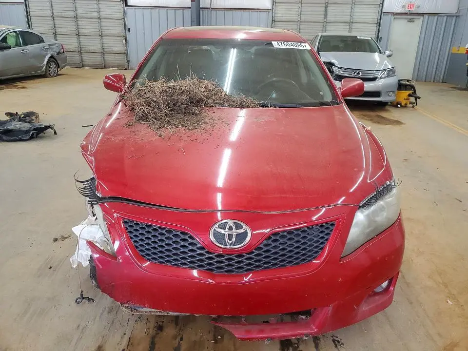 2011 TOYOTA CAMRY SE  