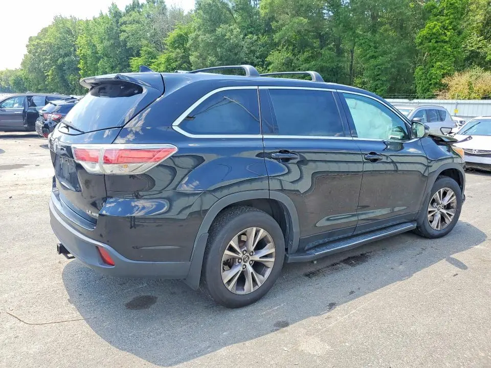 2016 TOYOTA HIGHLANDER LE PLUS  