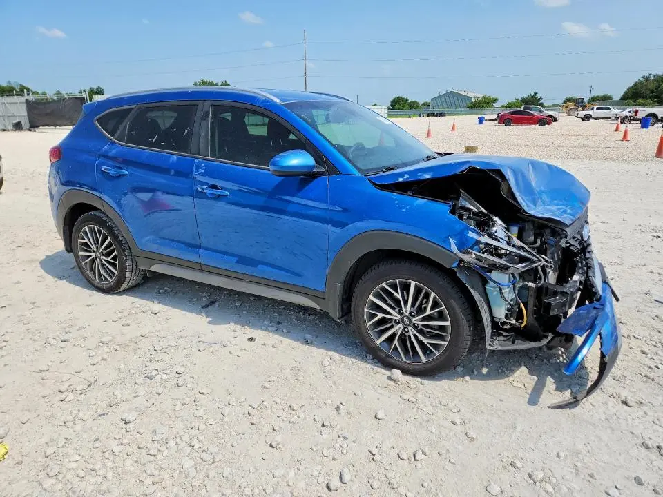 2020 HYUNDAI TUCSON SEL  