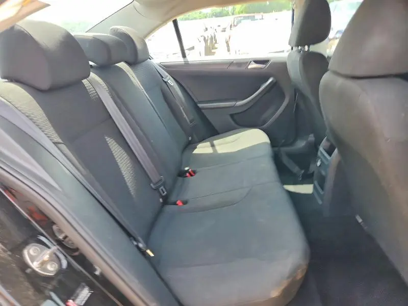 2015 VOLKSWAGEN JETTA BASE  