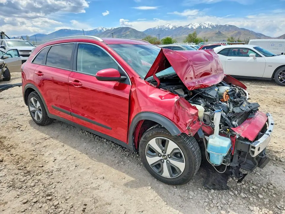 2017 KIA NIRO LX  