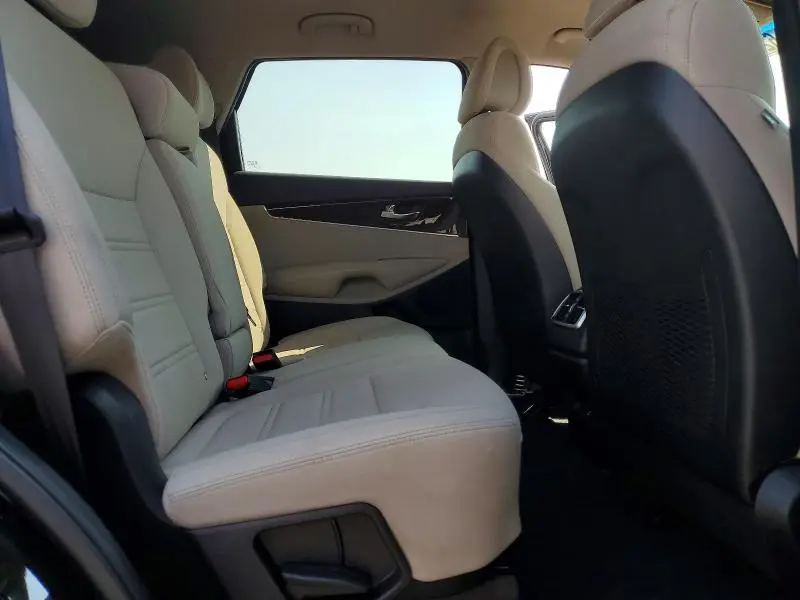 2016 KIA SORENTO LX V6  